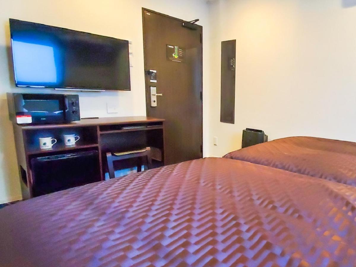 Hotel Livemax Yokohama Stadium Mae Eksteriør bilde