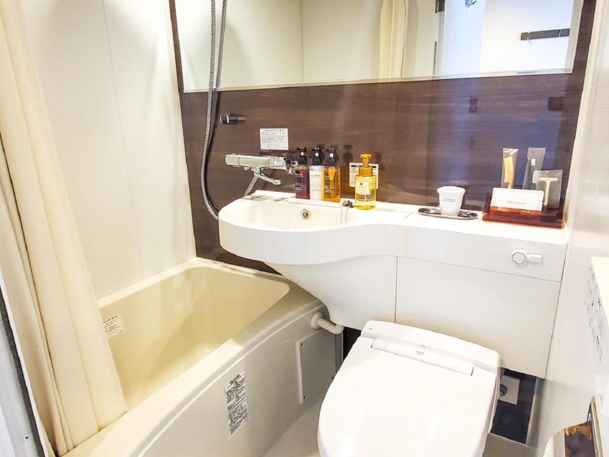 Hotel Livemax Yokohama Stadium Mae Eksteriør bilde